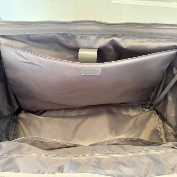 BEIS Weekender Bag (Grey) - Picture 9 of 14